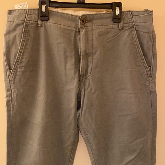 Levi’s Chino Pants - Picture 2 of 6